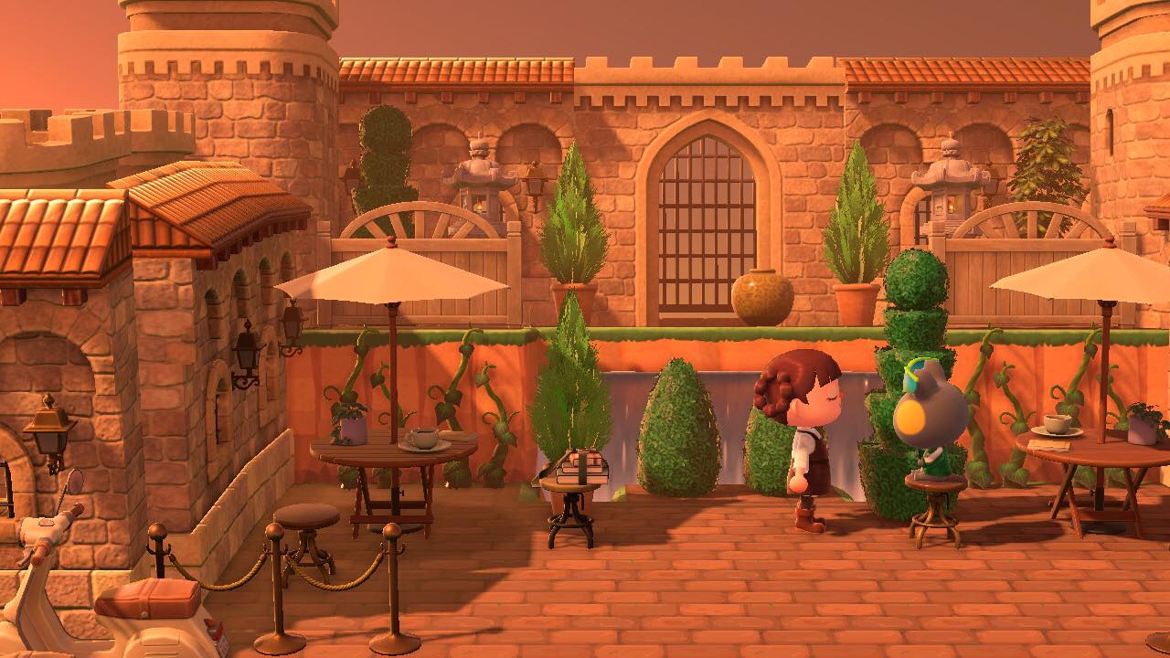 Courtyard cafe