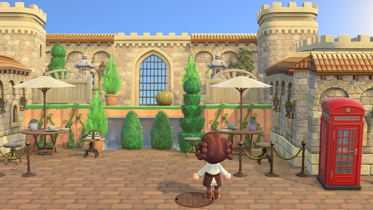 Courtyard cafe